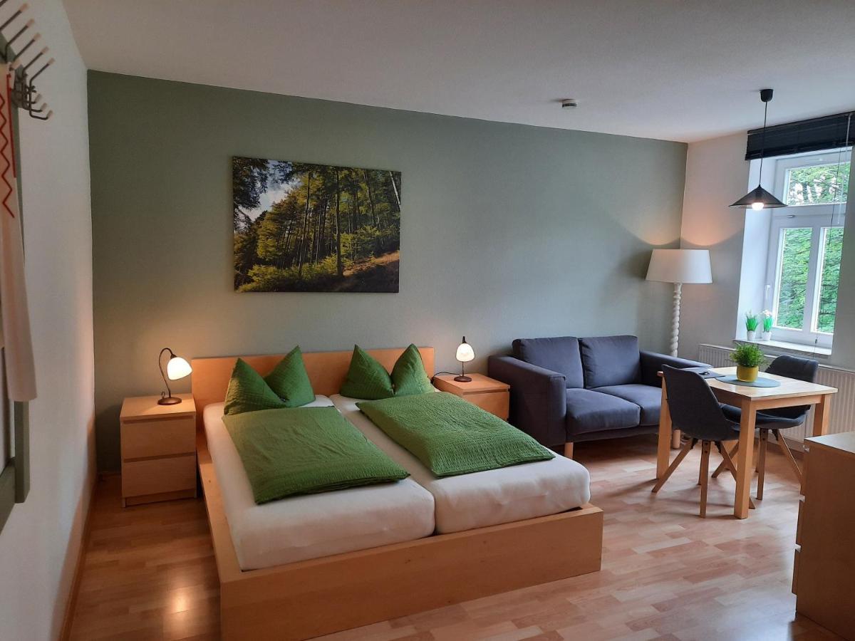 Apartments Und Bistro Zum Glasmacher Gehlberg Εξωτερικό φωτογραφία