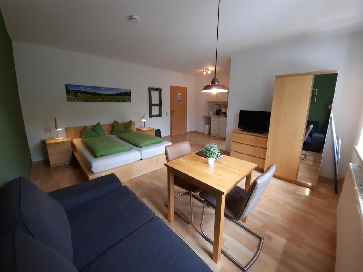 Apartments Und Bistro Zum Glasmacher Gehlberg Εξωτερικό φωτογραφία