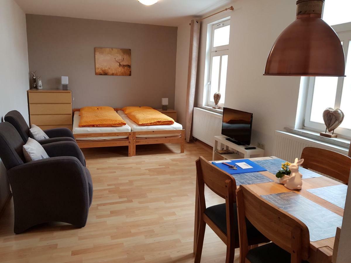 Apartments Und Bistro Zum Glasmacher Gehlberg Εξωτερικό φωτογραφία